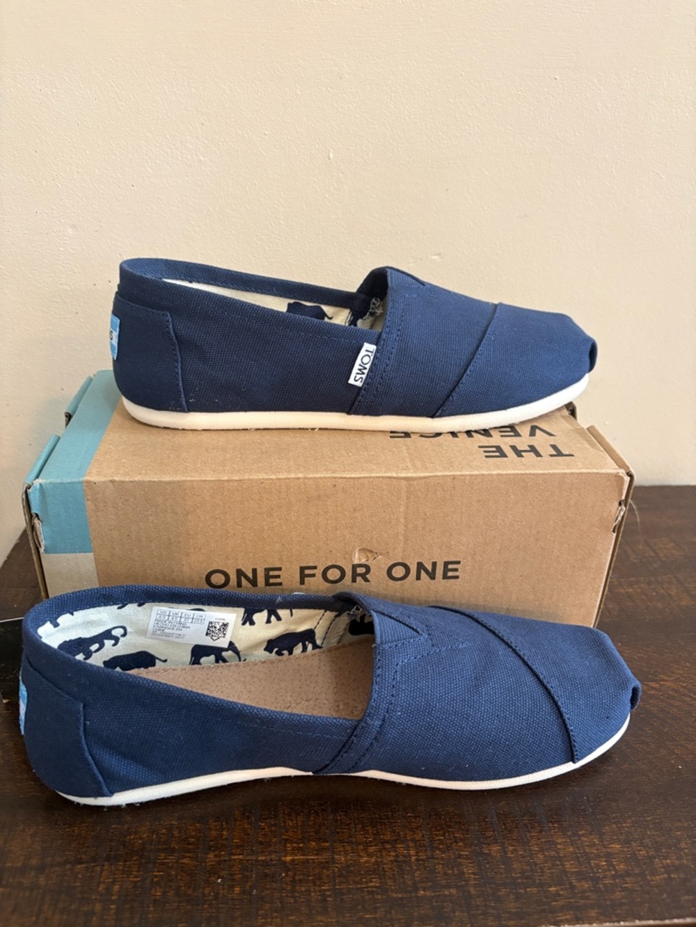 TOMS Women's Classic Slip-On Canvas Shoes in Navy